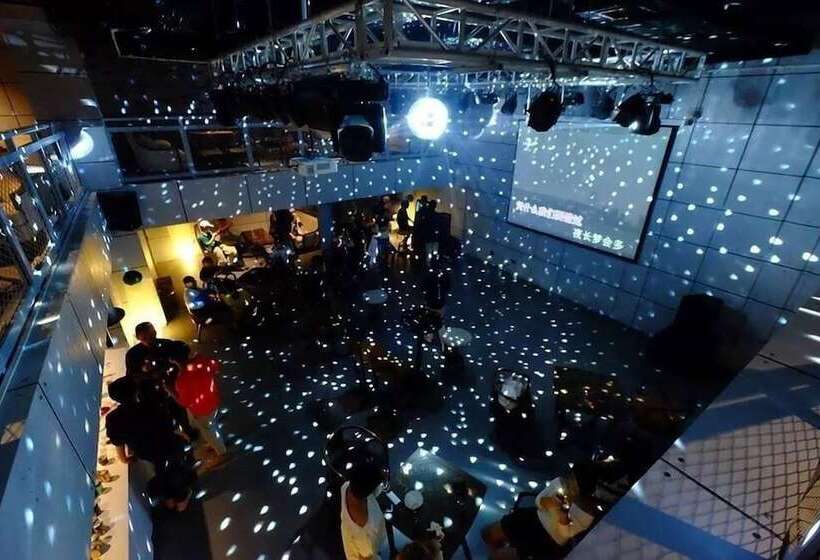 בית מלון כפרי Ven Courtyard