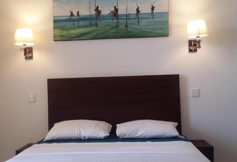 酒店 Airport Beach Villa
