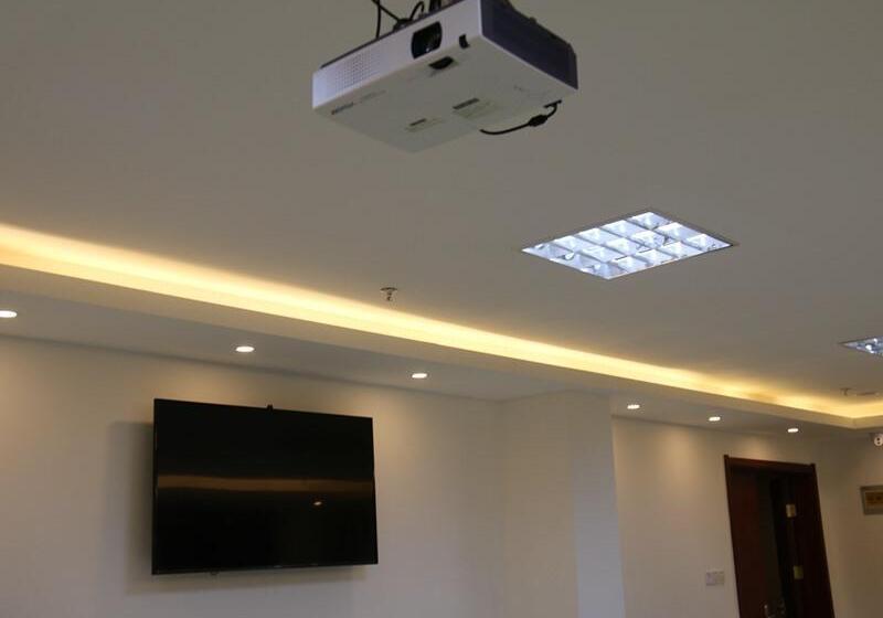 Отель Greentree Inn Yancheng North Bus Station Bolian Plaza Business