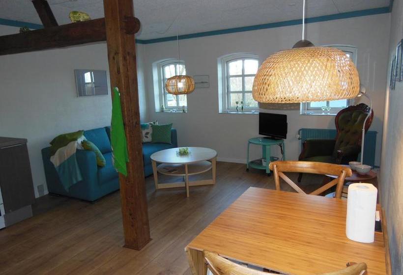 مبيت وإفطار Nyager Apartments