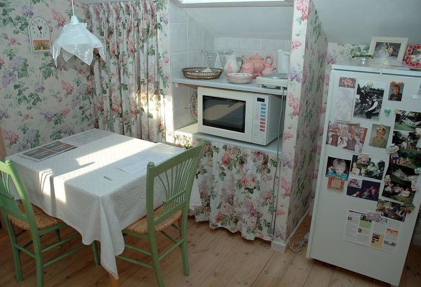 مبيت وإفطار Rosehouse Hillerød Bed And Kitchen