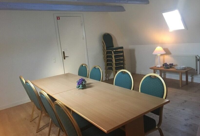 تختخواب و صبحانه Den Gamle Arrest