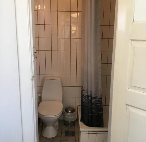 تختخواب و صبحانه Den Gamle Arrest