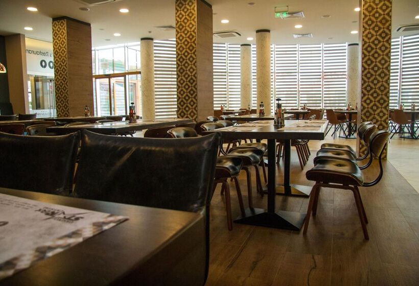 هتل Best Western Plus Premium Inn