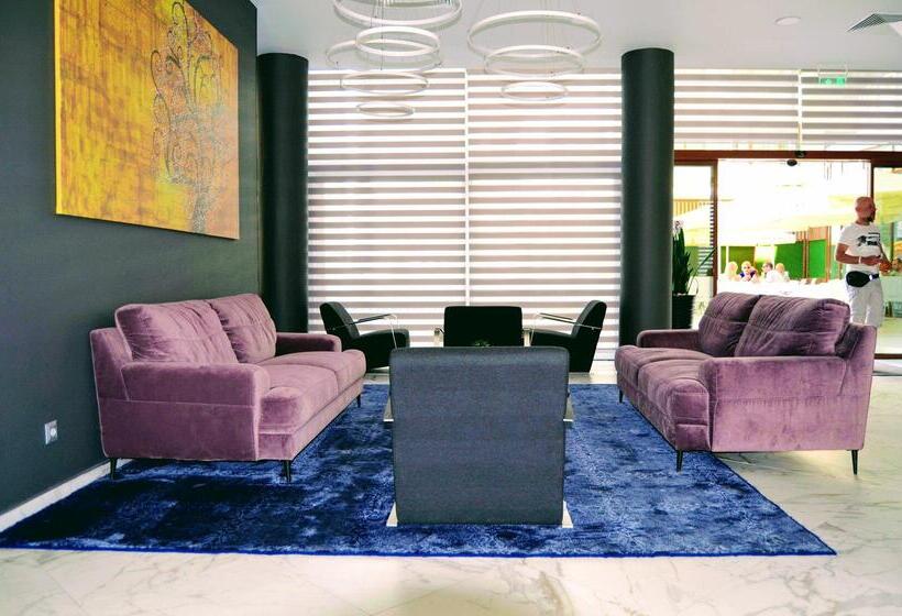 هتل Best Western Plus Premium Inn