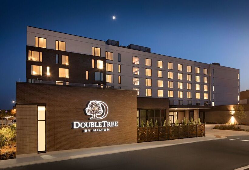 Отель Doubletree By Hilton Greeley At Lincoln Park