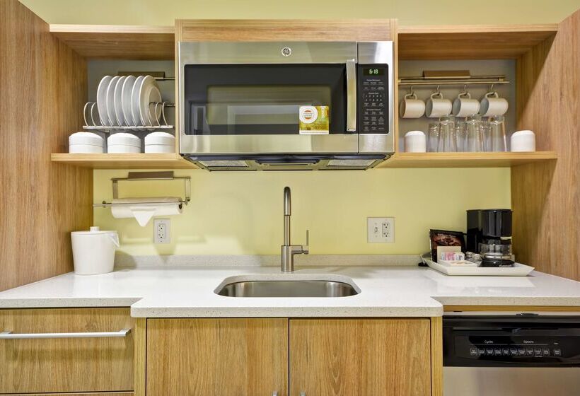 هتل Home2 Suites By Hilton Dallas Addison