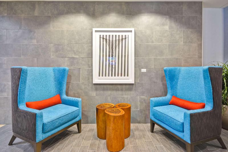 هتل Home2 Suites By Hilton Dallas Addison