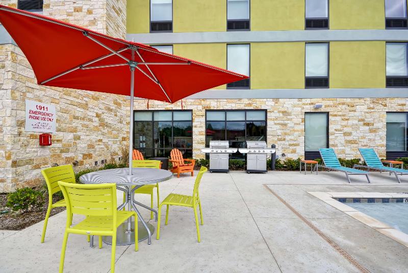 هتل Home2 Suites By Hilton Dallas Addison