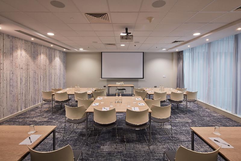 هتل Marlin Waterloo