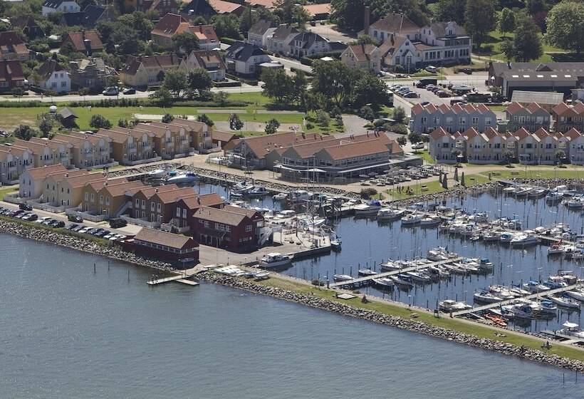 בית מלון כפרי Rudkøbing Skudehavn