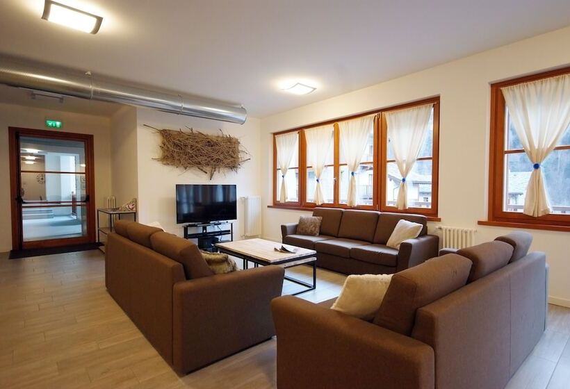 فندق Villaggio Delle Alpi