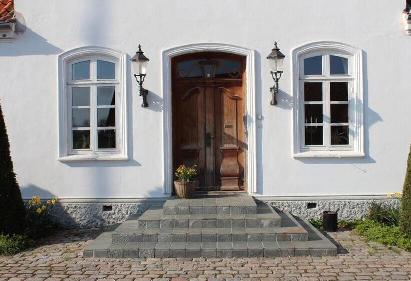 Louiselund Bed & Breakfast