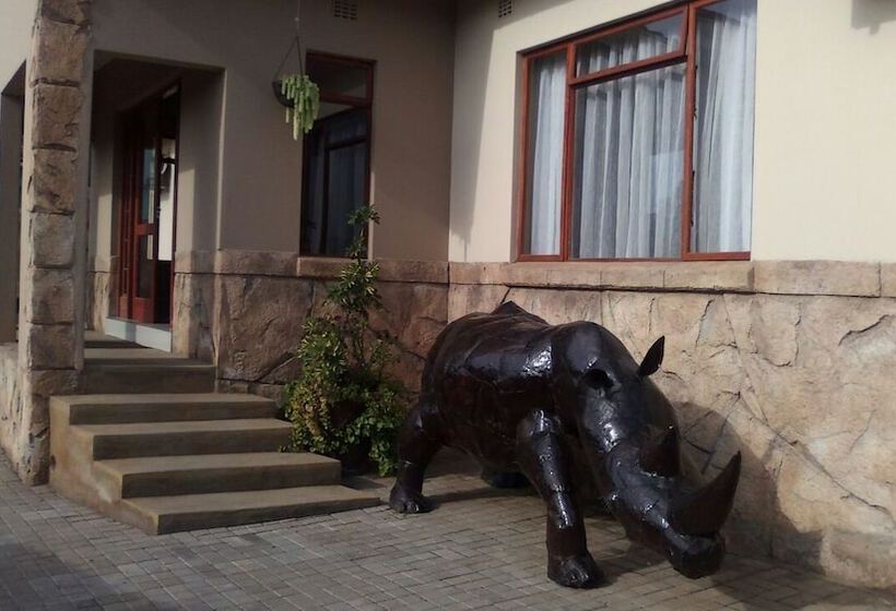 مبيت وإفطار Big Five Guest House
