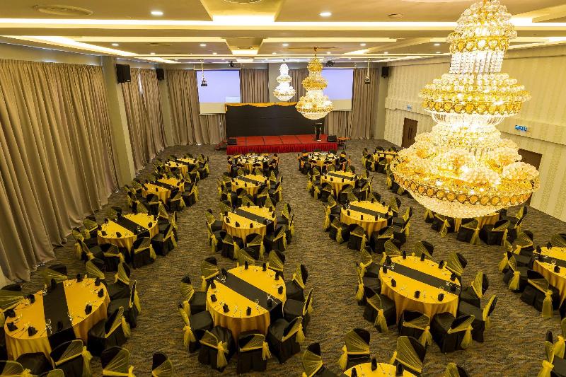 Отель Grand Sri Lagenda