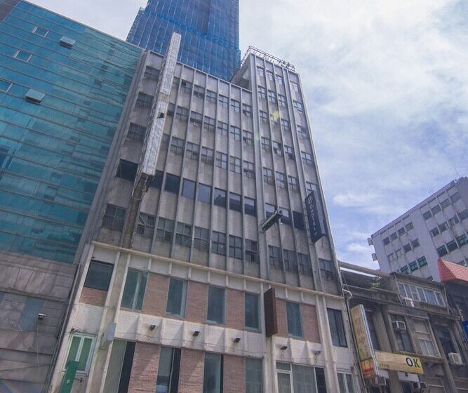 O2 Hotel Taipei Main Station