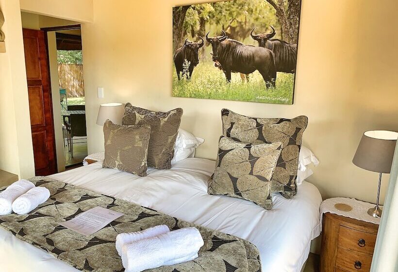 בית מלון כפרי Tshikwalo Game Lodge