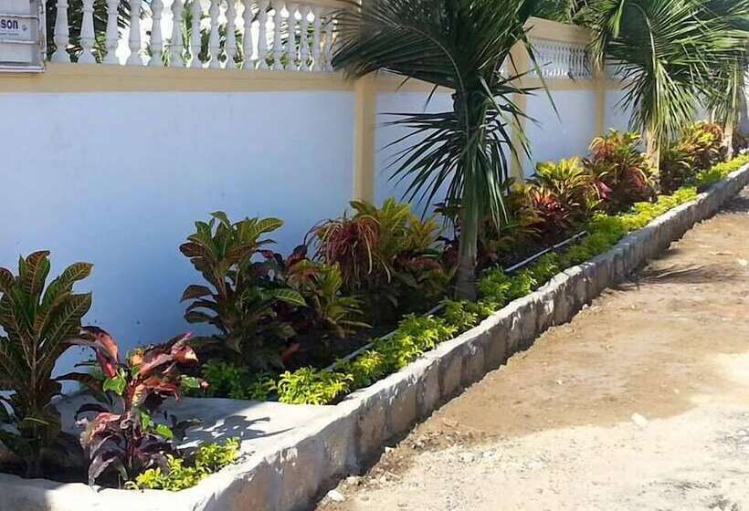 Hostal Palmeras Playa Milina