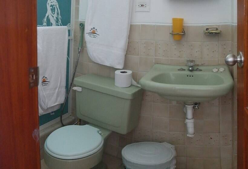 Hostal Palmeras Playa Milina