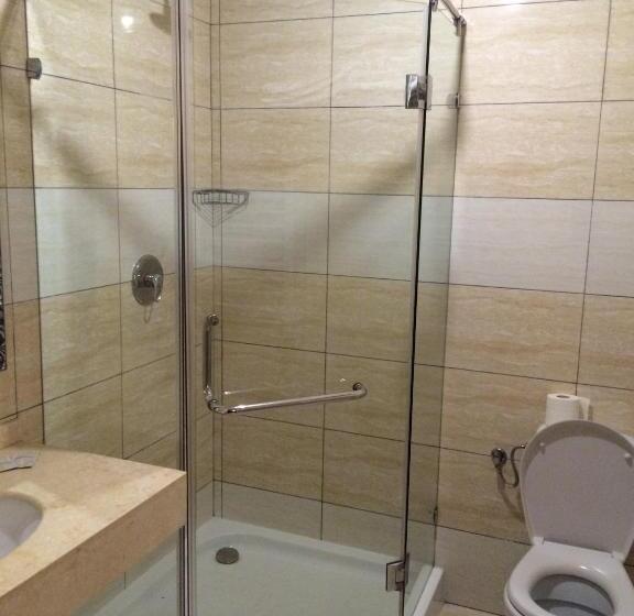 בית מלון כפרי Colosseum