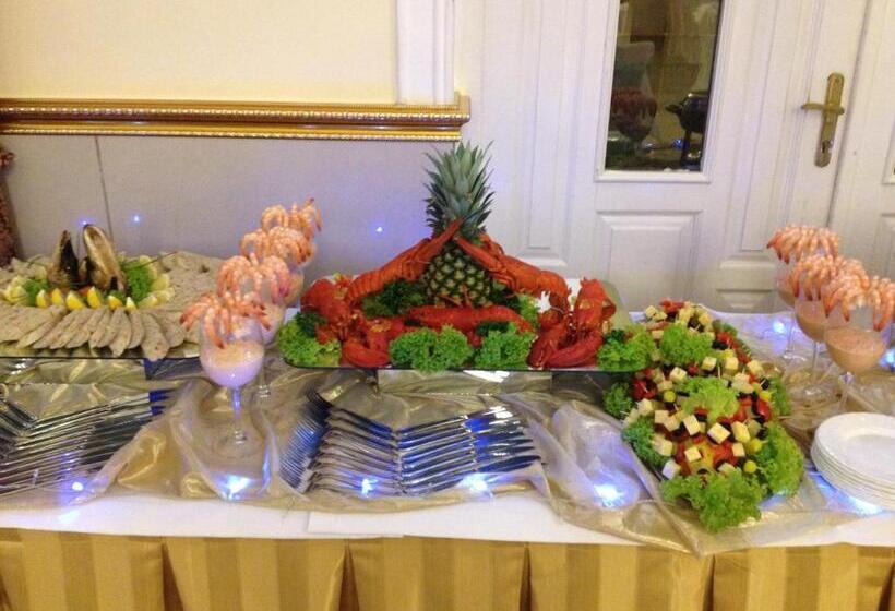 בית מלון כפרי Colosseum