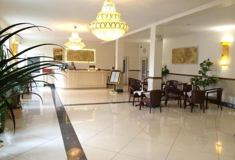 בית מלון כפרי Colosseum