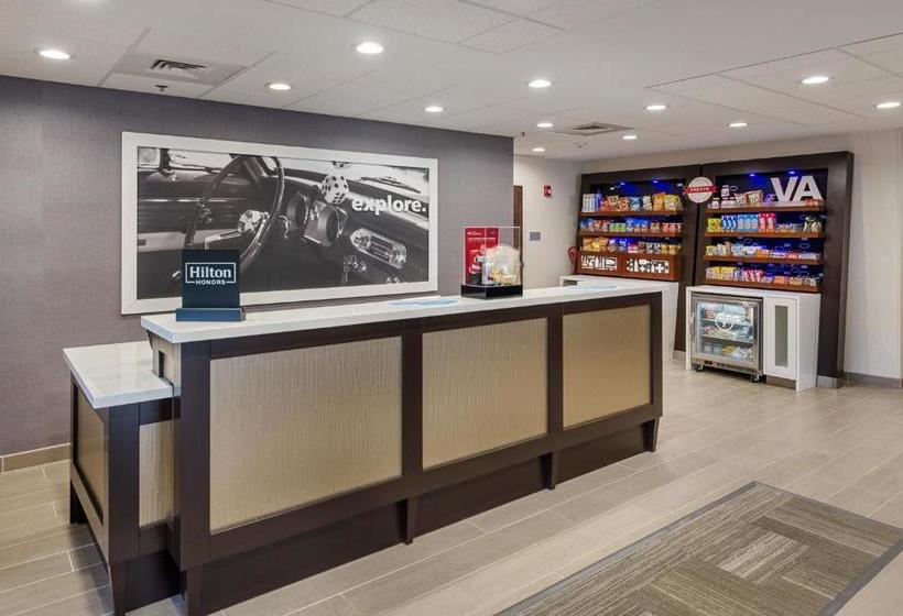فندق Hampton Inn Covington Va
