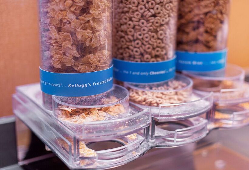 فندق Hampton Inn & Suites Morgantown / University Town Centre