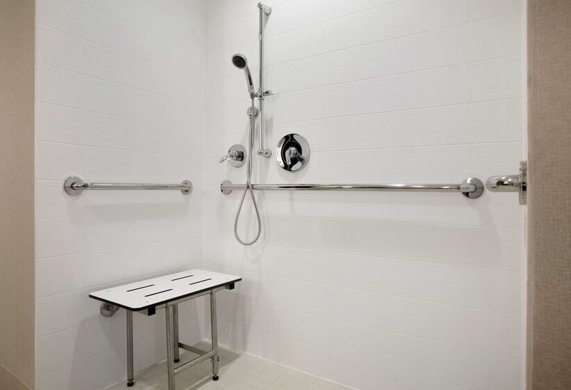 هتل Hilton Garden Inn Downtown Birmingham