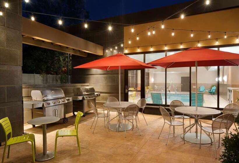 هتل Home2 Suites By Hilton Joliet/plainfield