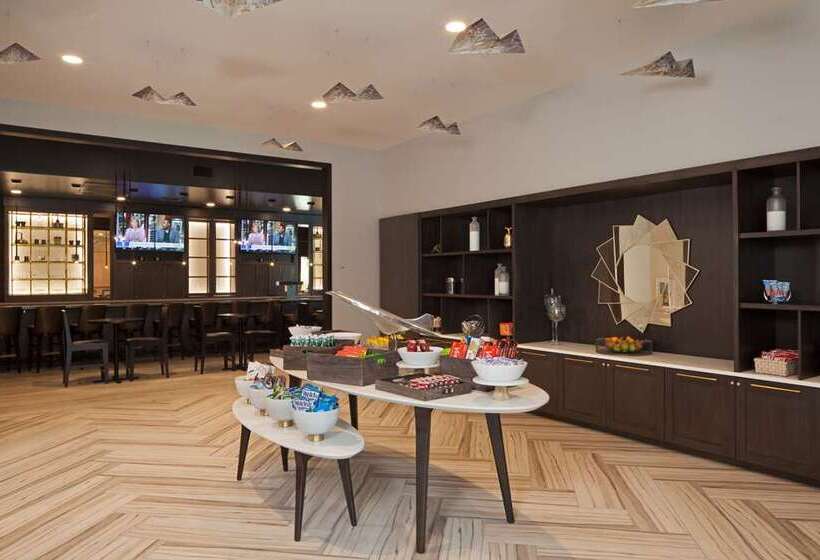 هتل Homewood Suites By Hilton Los Angeles International Airport