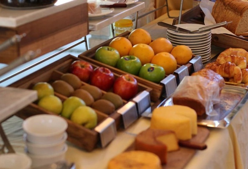 هتل Hosteria Angelina