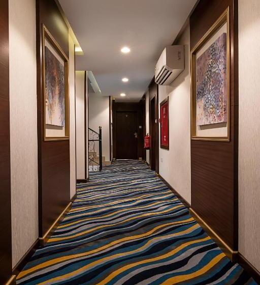 هتل Laten Suites Prince Sultan