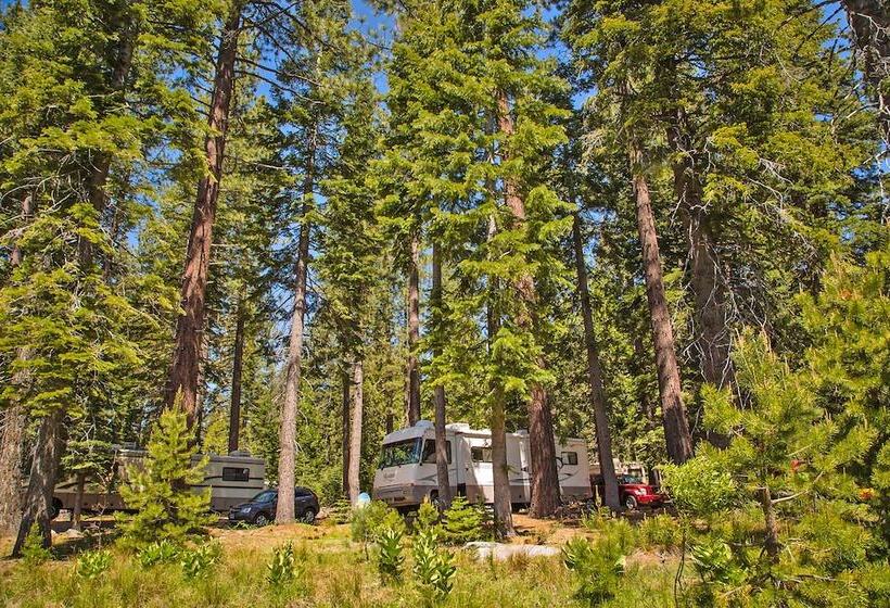 ホテル Snowflower Rv Resort