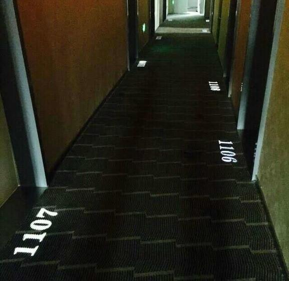 Otel Zsmart People S Square Branch