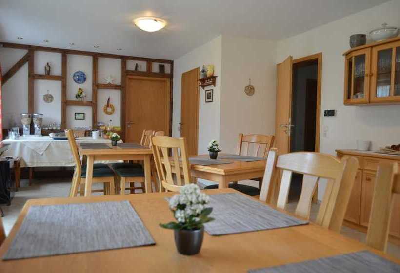 ベッドアンドブレックファースト Weingut H. Gindorf