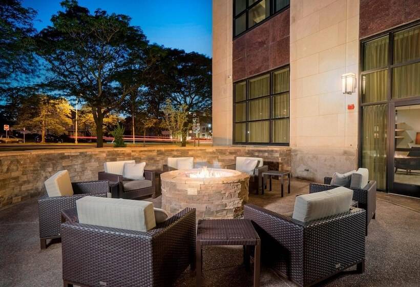 هتل Courtyard By Marriott Niagara Falls, Usa