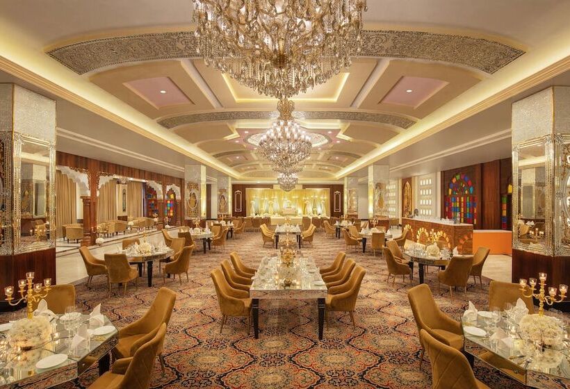 호텔 Noormahal Palace