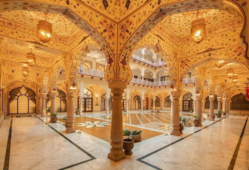 호텔 Noormahal Palace