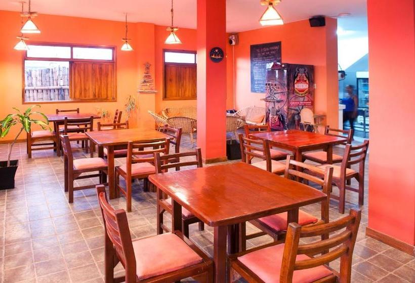 هتل Restaurante Amalur