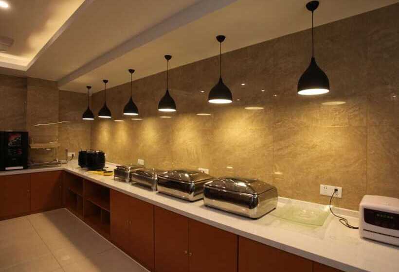 فندق Vatica Zaozhuang Tengzhou Railway Station