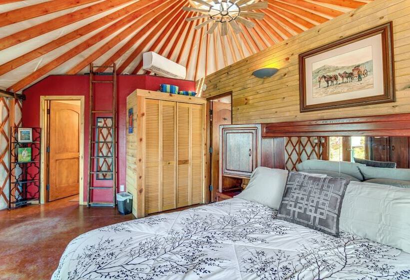Mountainside Yurt W/ Views < 3 Mi To Black Canyon!