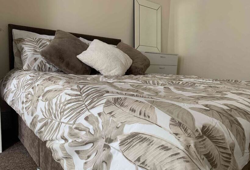 پانسیون Winton House