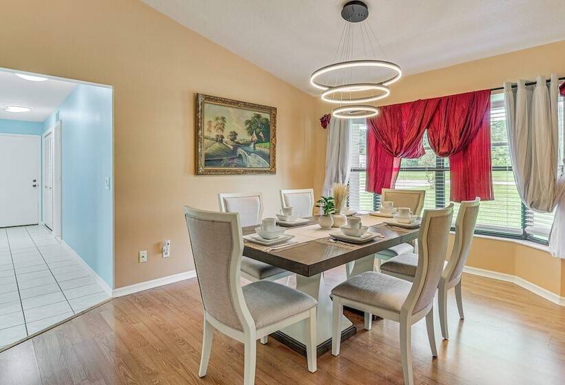 Pet Friendly Ocala Home W/ Screened In Lanai!