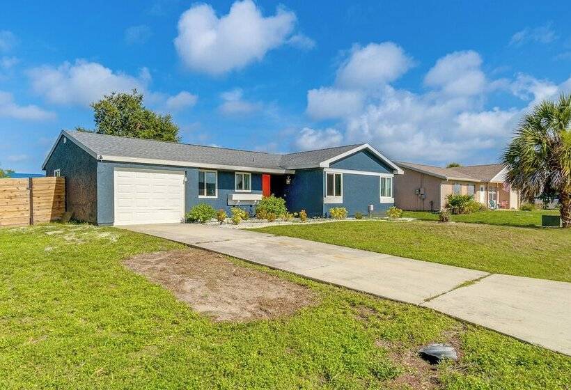 5 Mi To Beach: Pet Friendly Port Charlotte Home