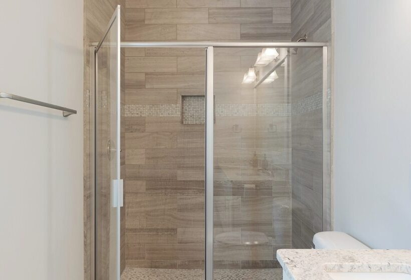 Shine On The Shore By Avantstay Pool + Golf Cart