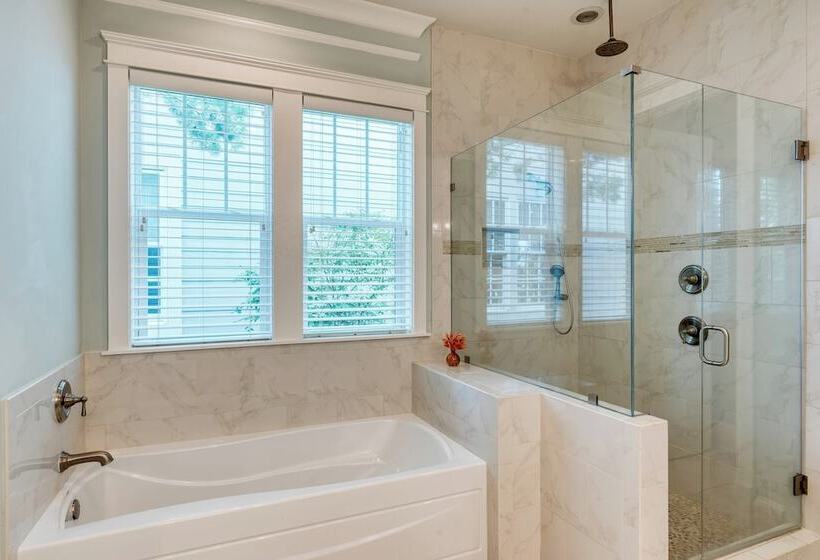 Shine On The Shore By Avantstay Pool + Golf Cart