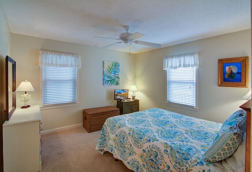 12 42nd Avenue By Avantstay 2 Mins To The Beach Screened In Porch!