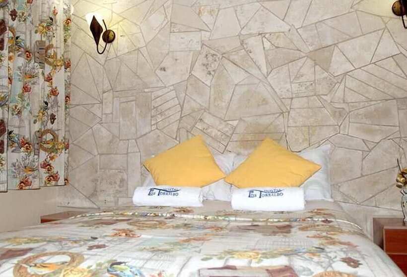 تختخواب و صبحانه Hostal Los Torralbo