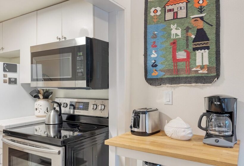 Cottage By The Bay By Avantstay 0.5mi To Beach!